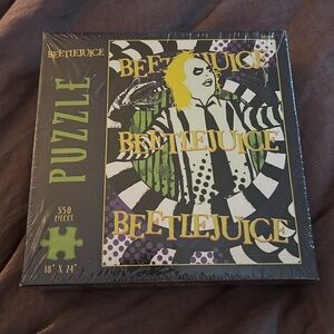 NWT - 550 Piece Beetlejuice Puzzle 18” x 24” - Warner Brothers
